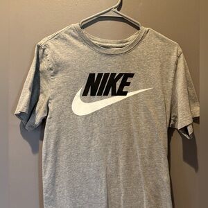 Nike Short-Sleeve Gray Logo Tee